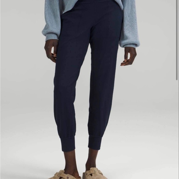 Align high rise joggers - Navy - Picture 1 of 4